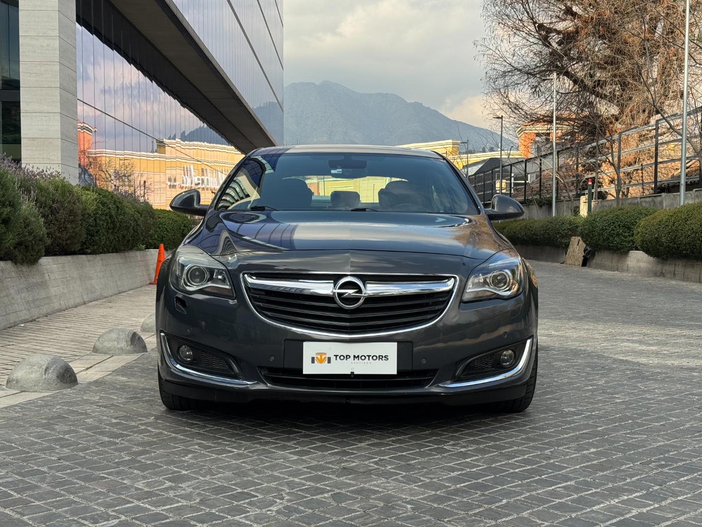 Opel Insignia — foto 2 de 17