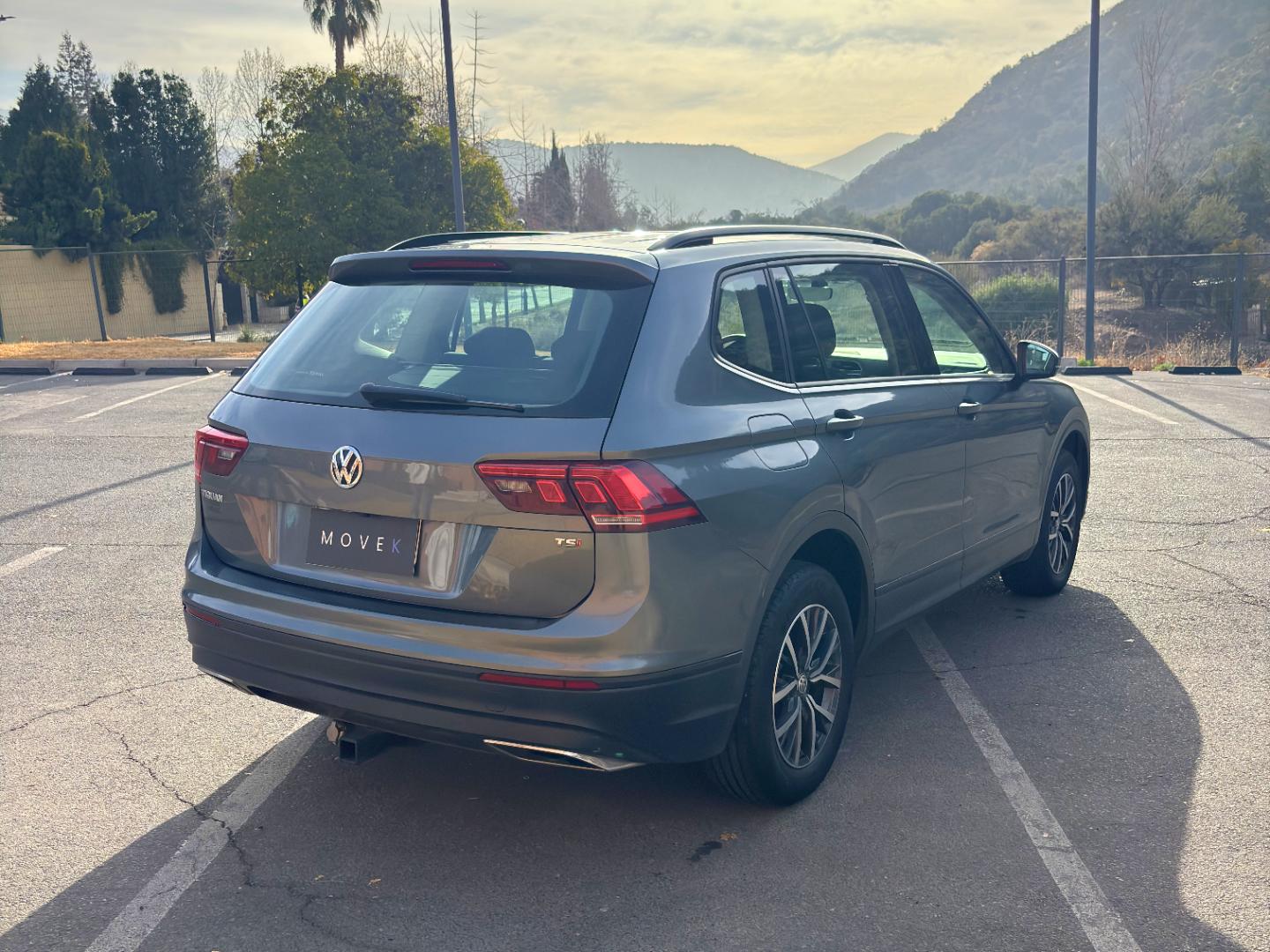 Volkswagen Tiguan — foto 5 de 11