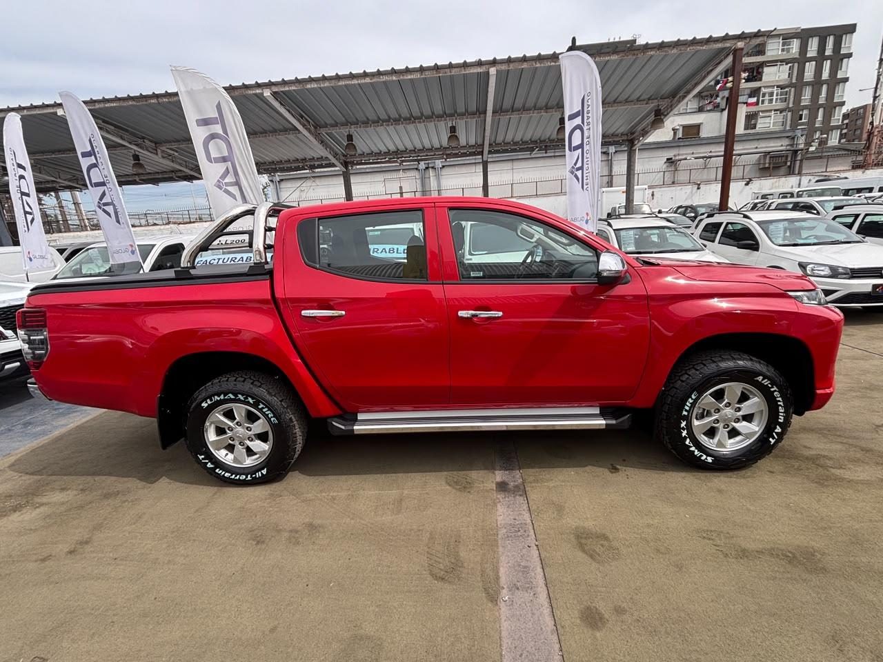 Mitsubishi L200 — foto 4 de 8