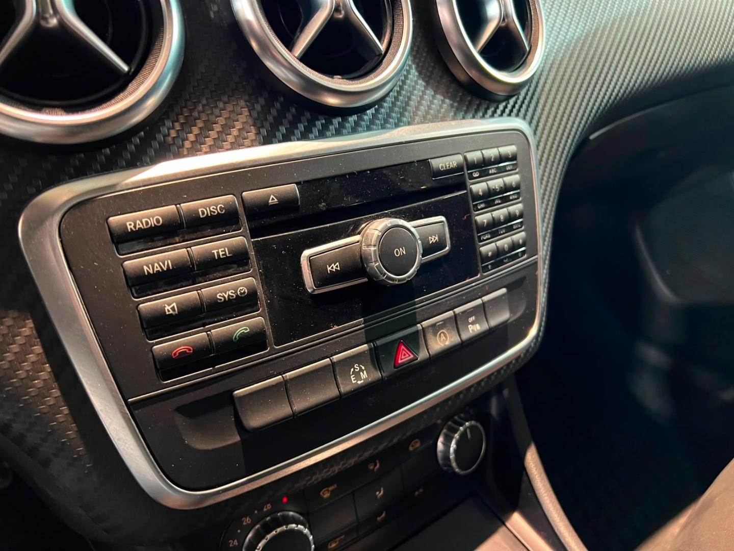Mercedes-Benz A200 — foto 18 de 23