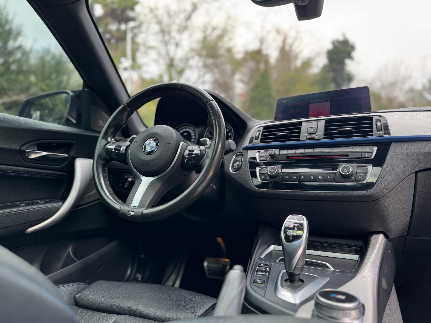 BMW M240I — foto 11 de 19
