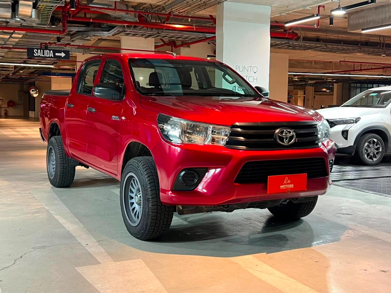 Toyota Hilux — foto 3 de 18