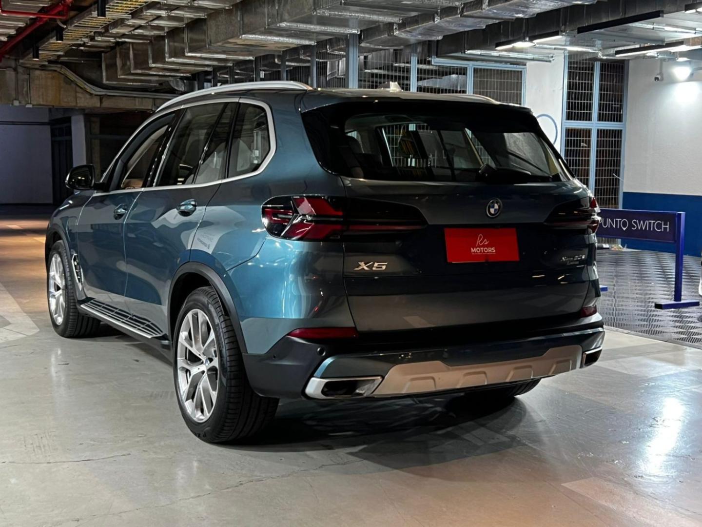 BMW X5 — foto 6 de 25