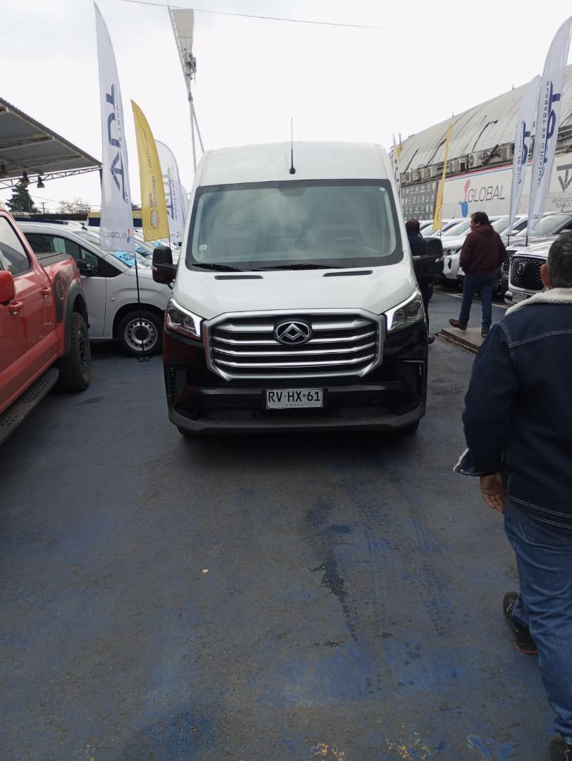 Maxus Deliver 9 — foto 2 de 8
