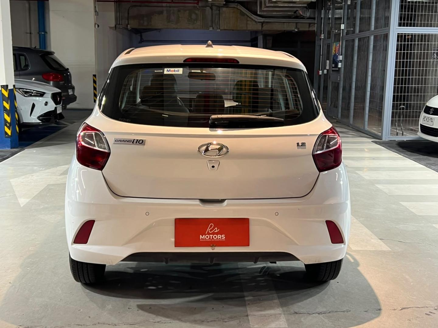 Hyundai Grand I10 — foto 5 de 20