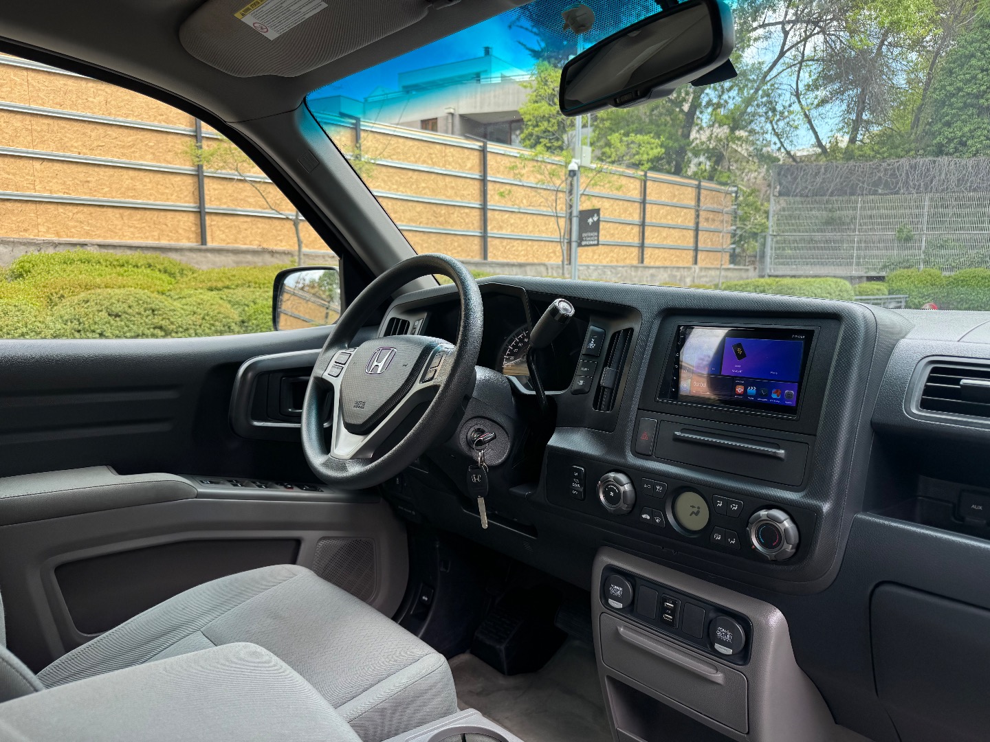 Honda Ridgeline — foto 13 de 17