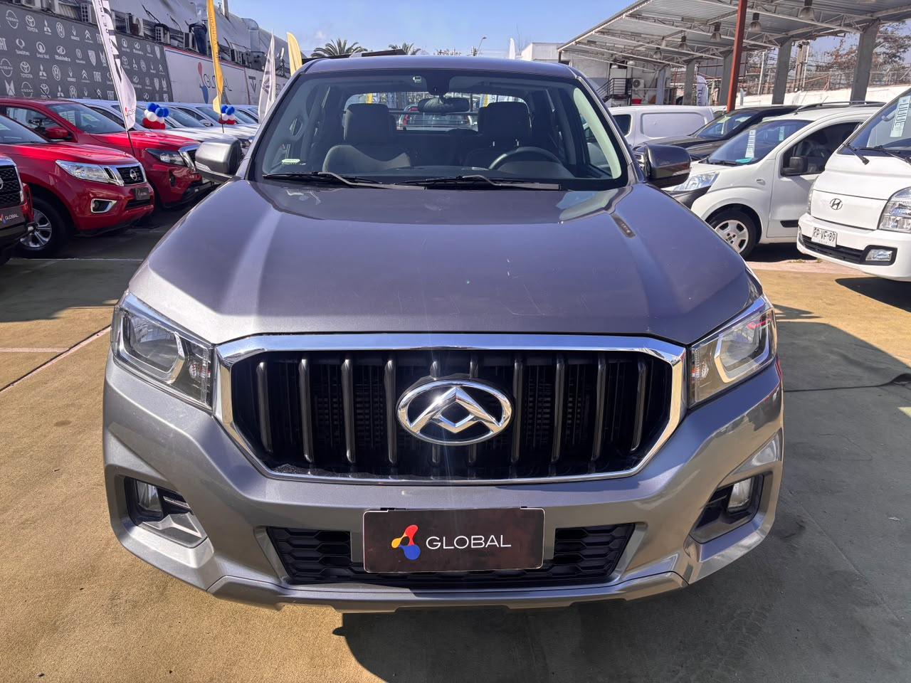 Maxus T60 — foto 2 de 8