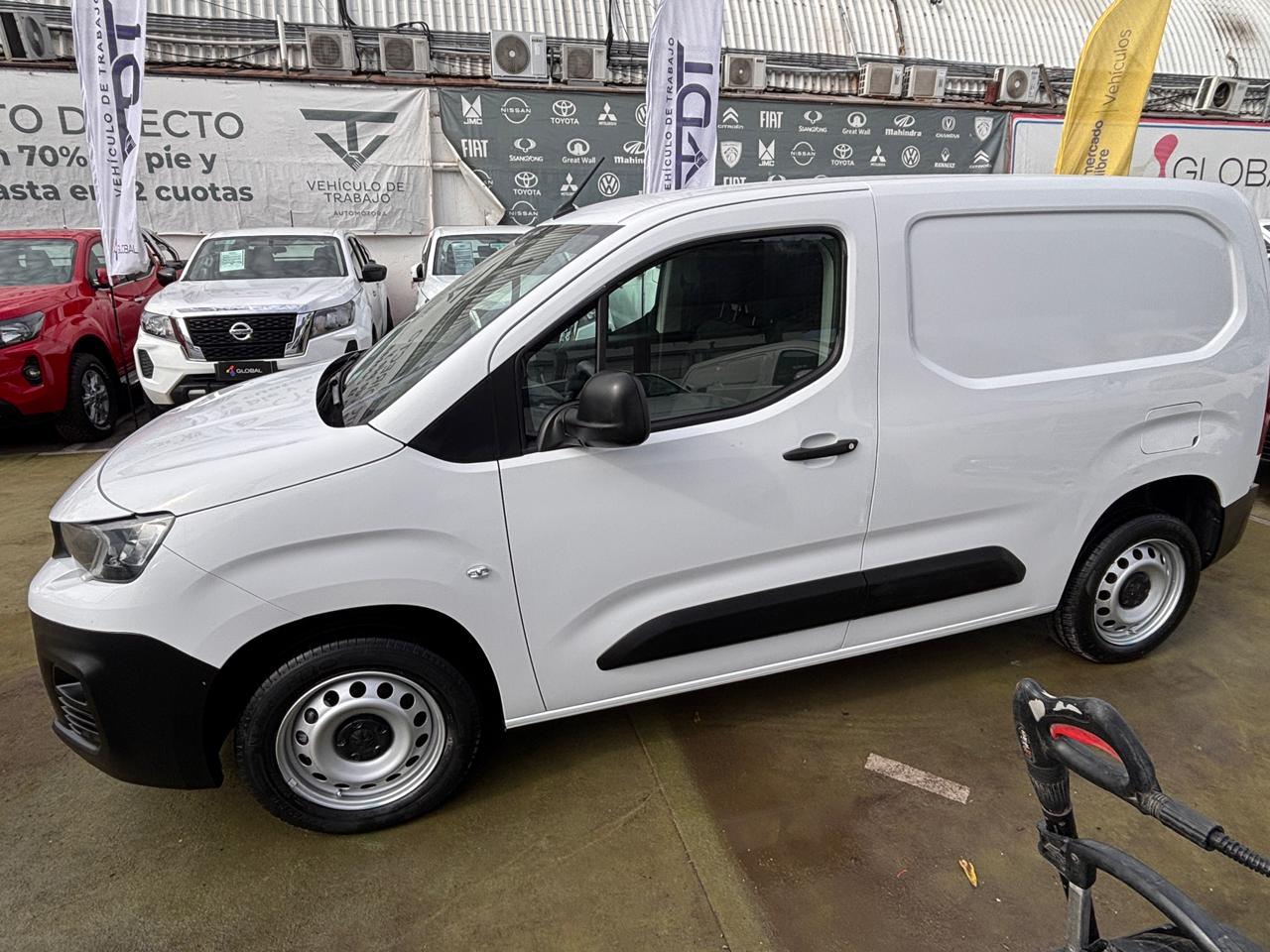 Peugeot Partner — foto 5 de 8
