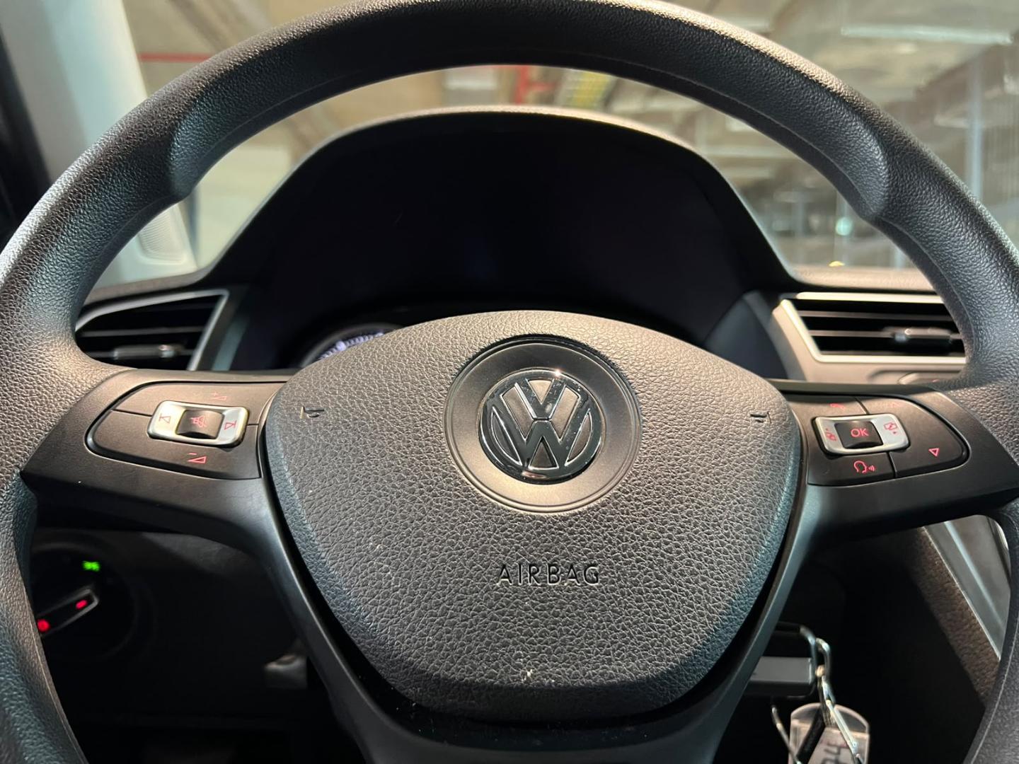 Volkswagen Saveiro — foto 10 de 20