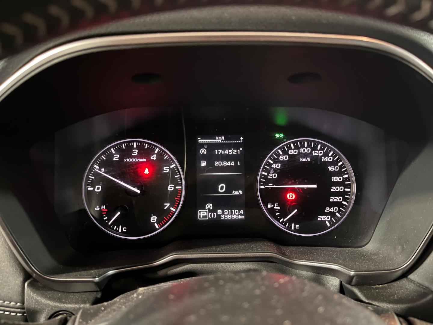 Subaru Outback — foto 12 de 18