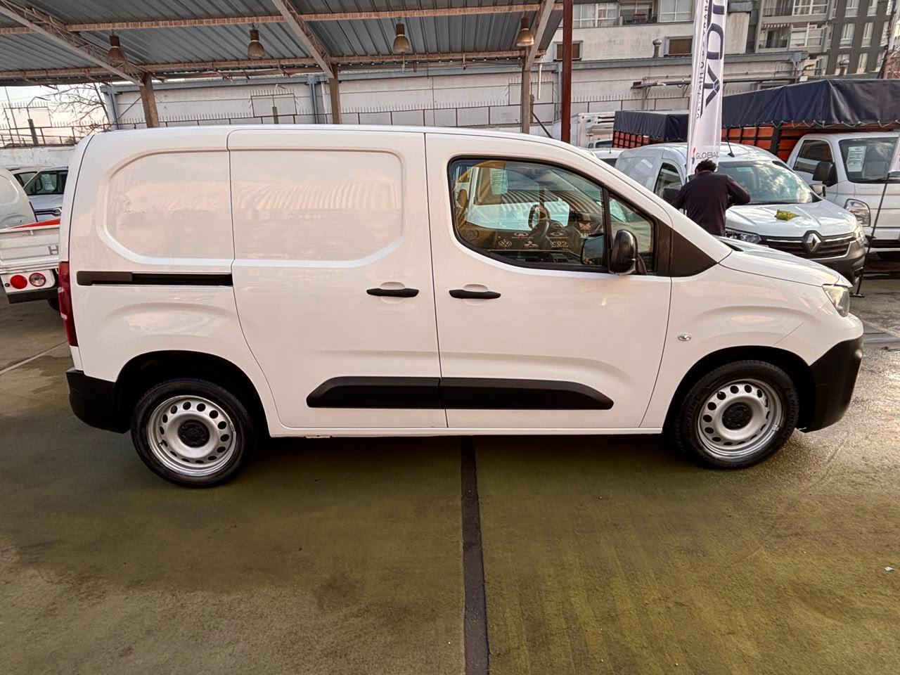 Peugeot Partner — foto 4 de 8