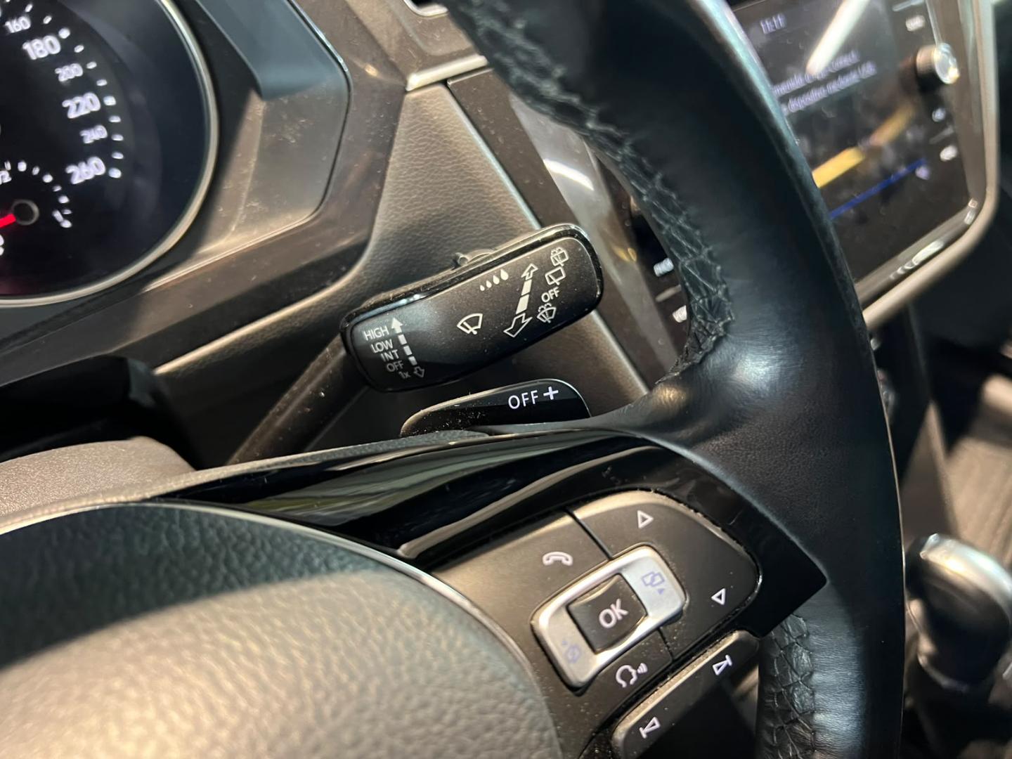 Volkswagen Tiguan — foto 12 de 22
