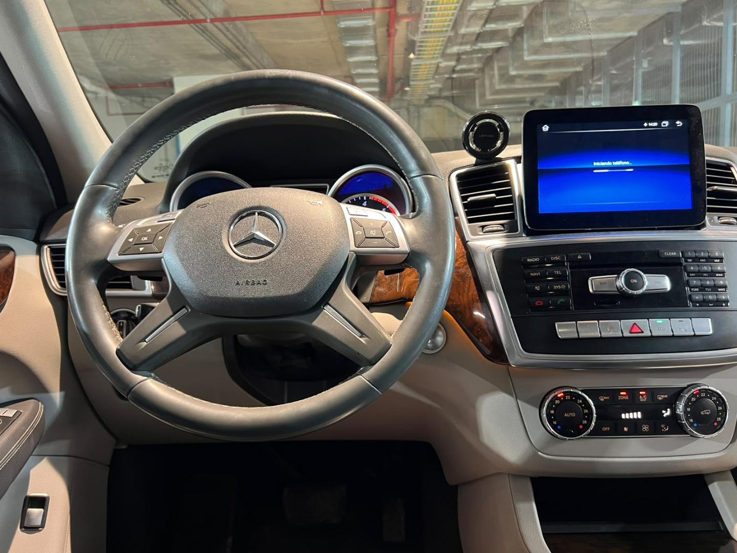 Mercedes-Benz Ml350 — foto 11 de 23