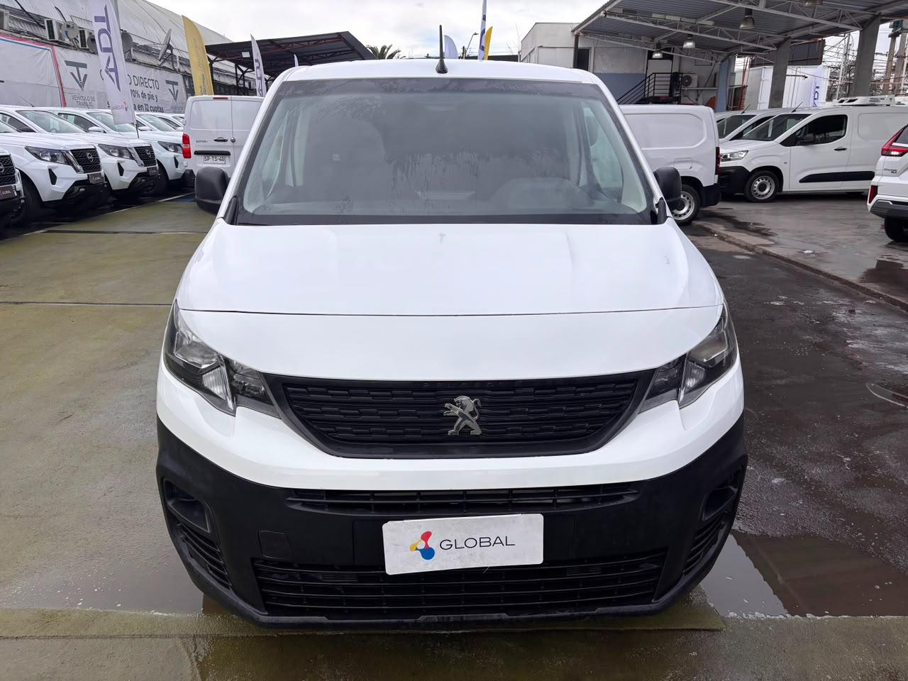Peugeot Partner — foto 2 de 8