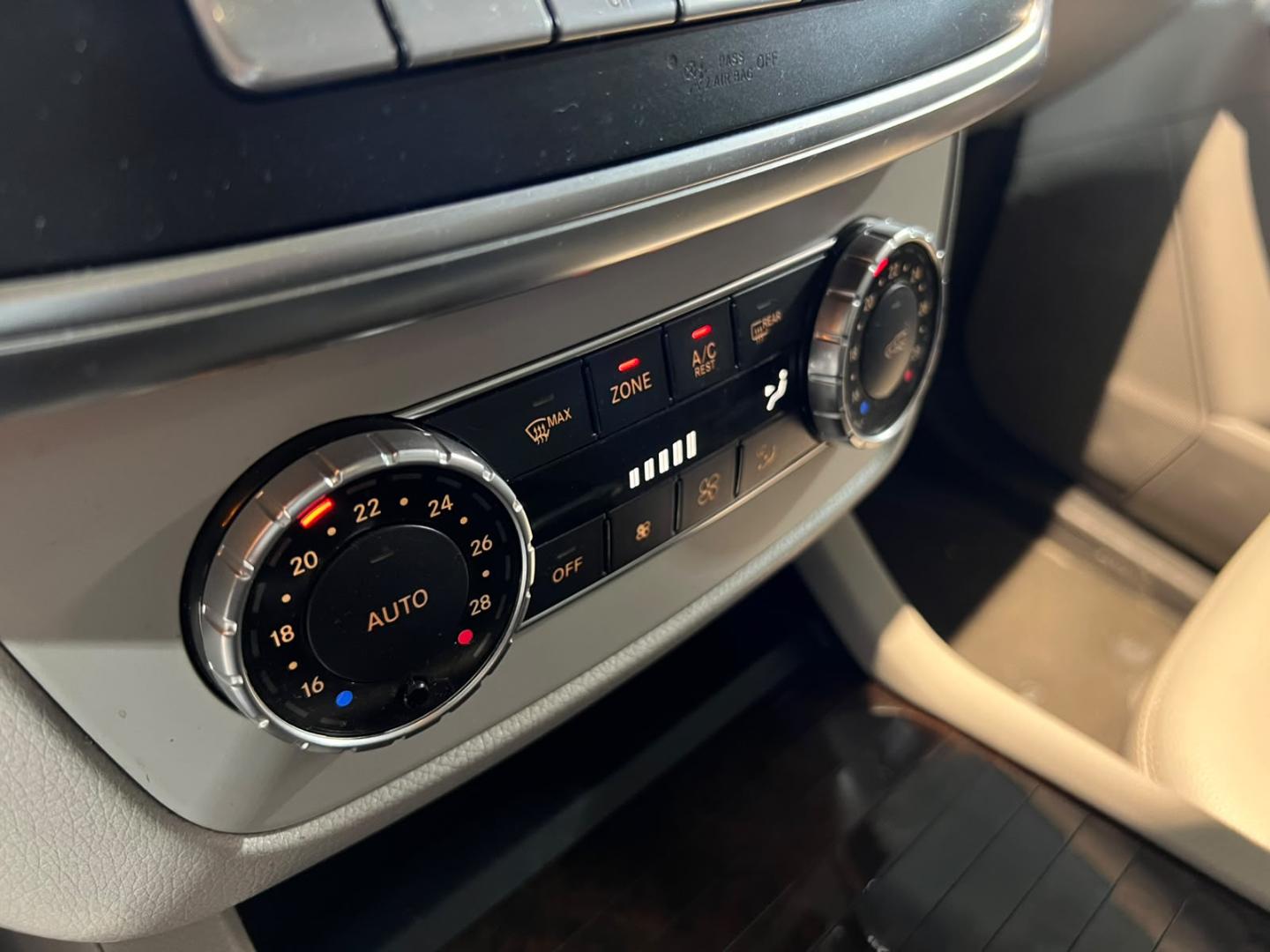 Mercedes-Benz Ml350 — foto 19 de 23