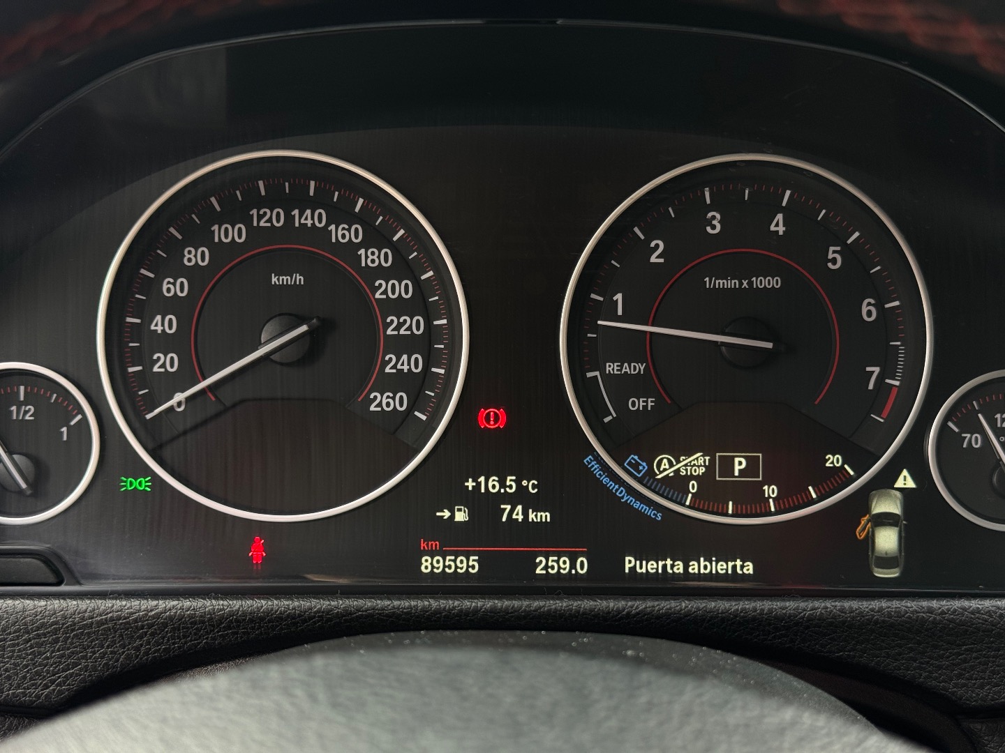 BMW 320I — foto 10 de 17