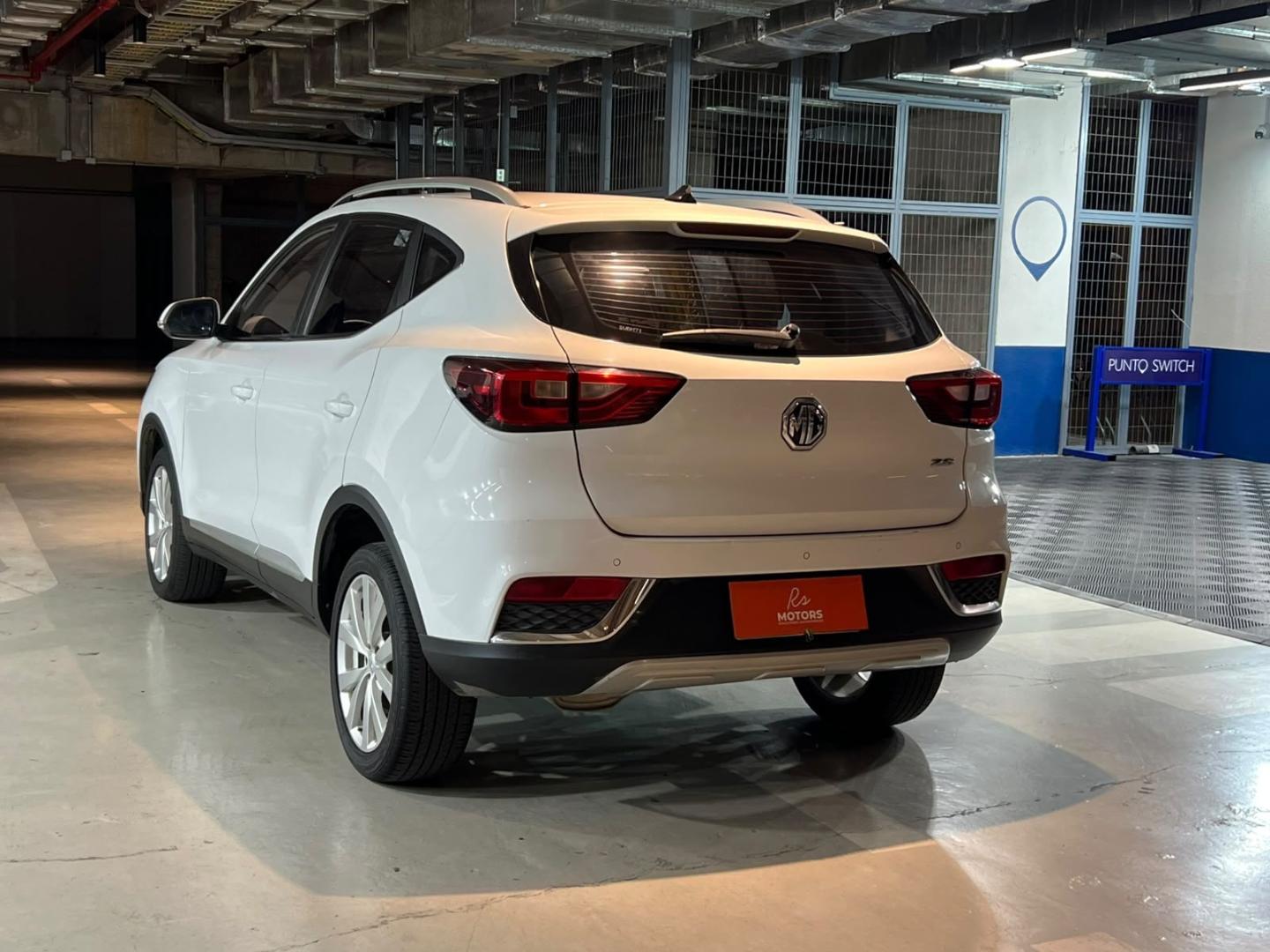 MG Zs — foto 6 de 18