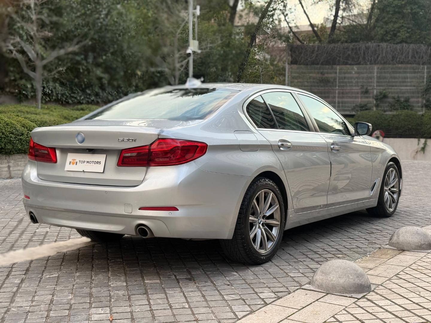BMW 520I — foto 4 de 19
