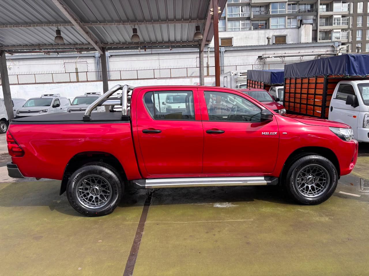 Toyota Hilux — foto 4 de 8