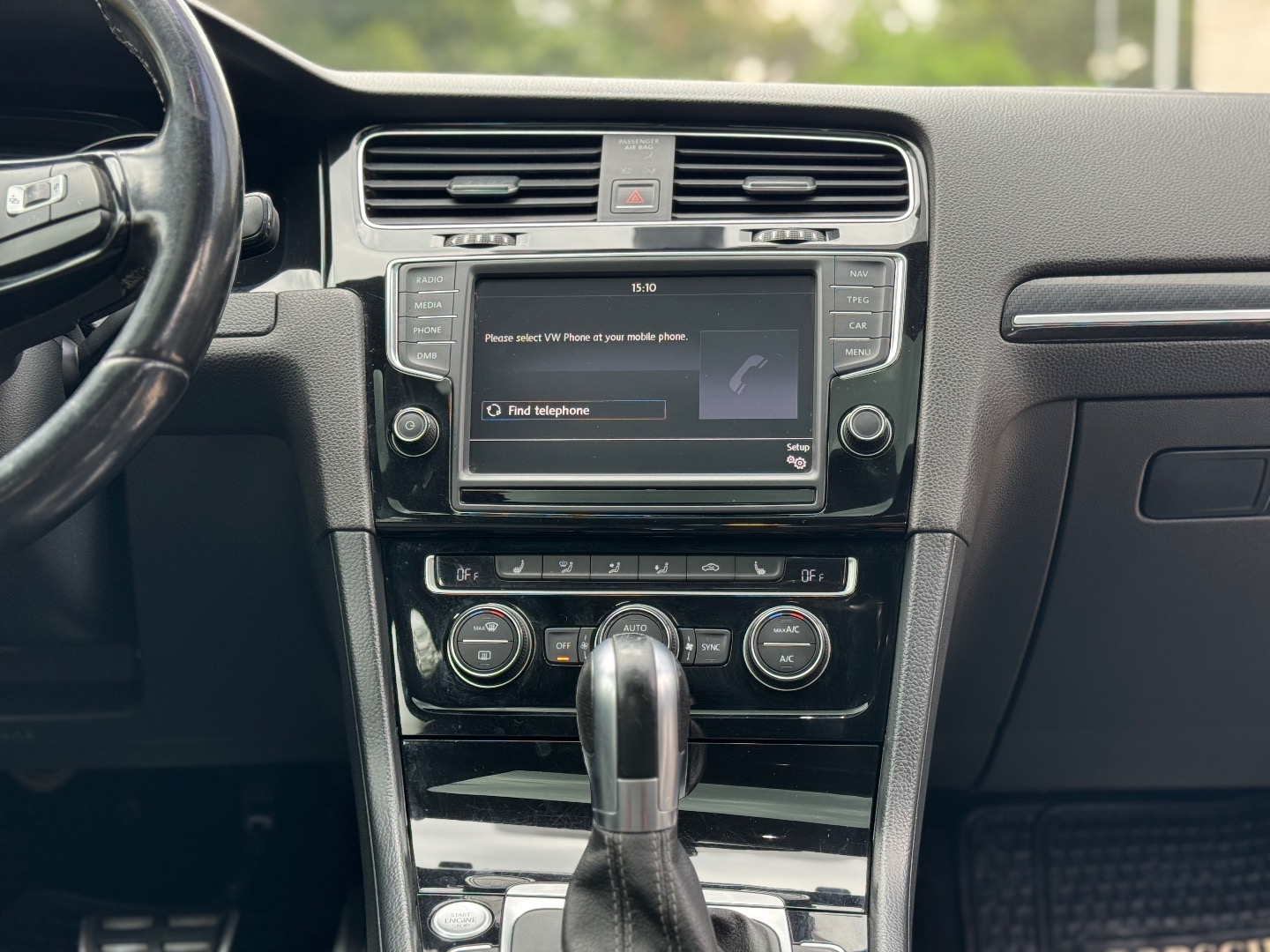 Volkswagen Golf — foto 12 de 19