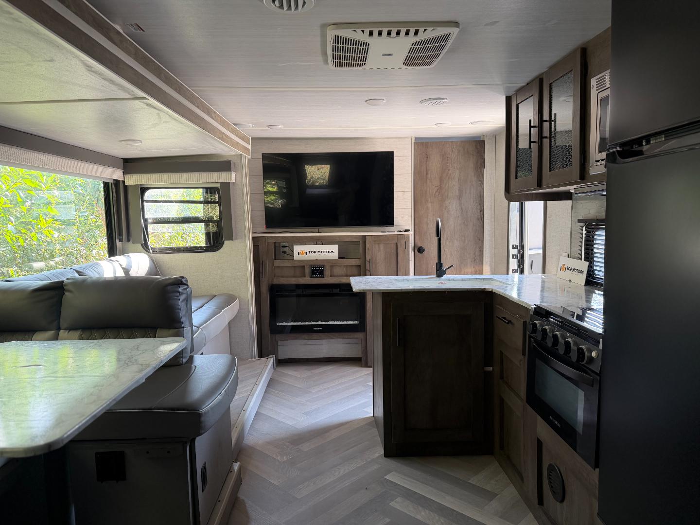 Forest River Salem Cruise Lite — foto 18 de 31