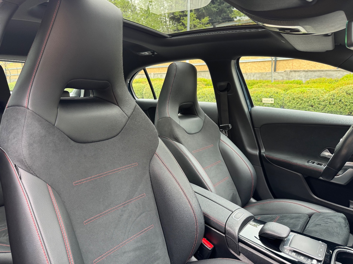 Mercedes-Benz A250 — foto 15 de 17