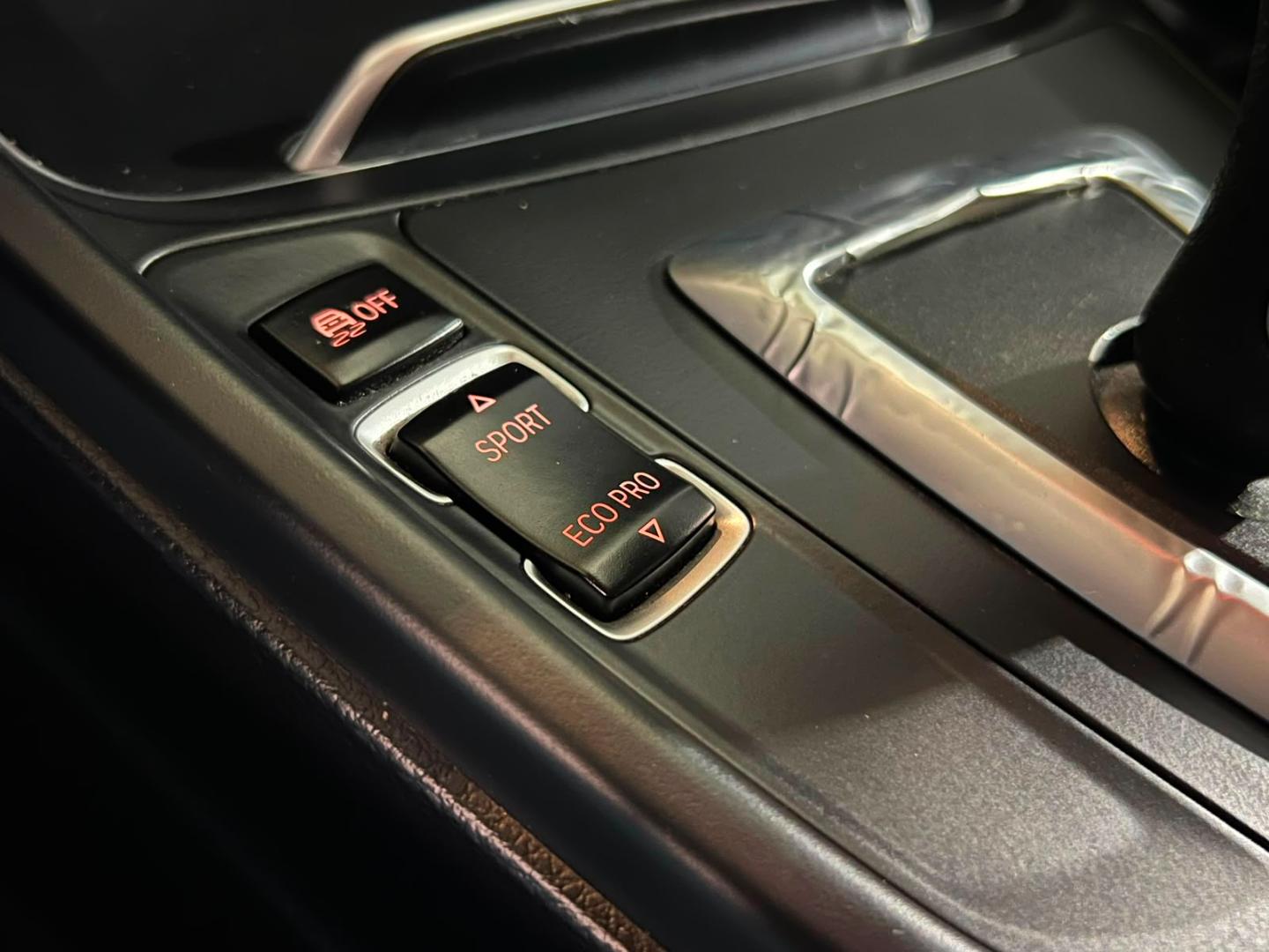BMW 318I — foto 20 de 22