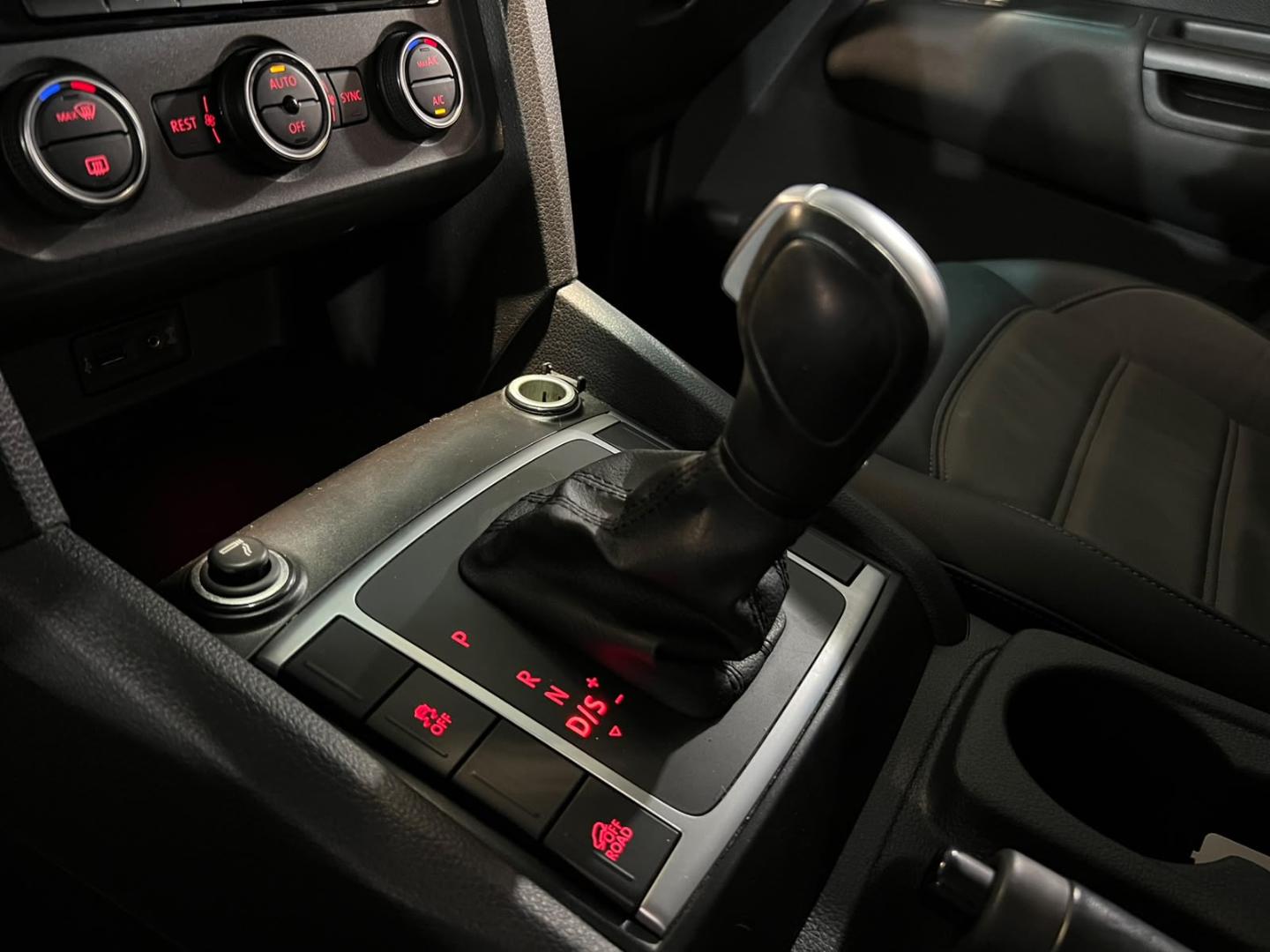 Volkswagen Amarok — foto 18 de 20