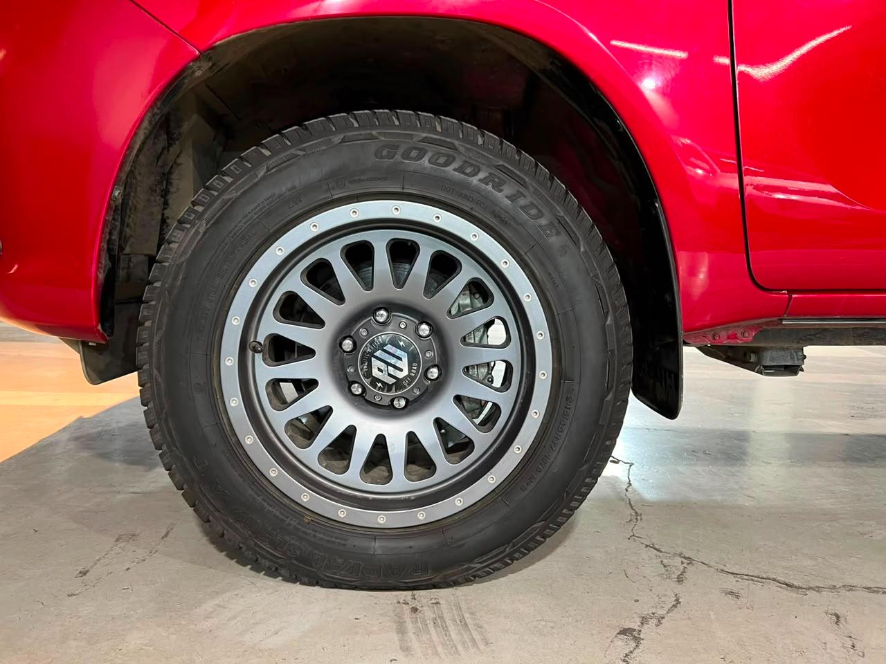 Toyota Hilux — foto 9 de 18