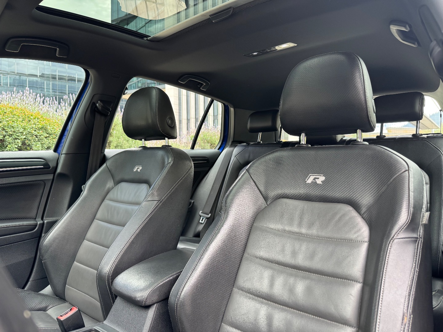 Volkswagen Golf — foto 16 de 19