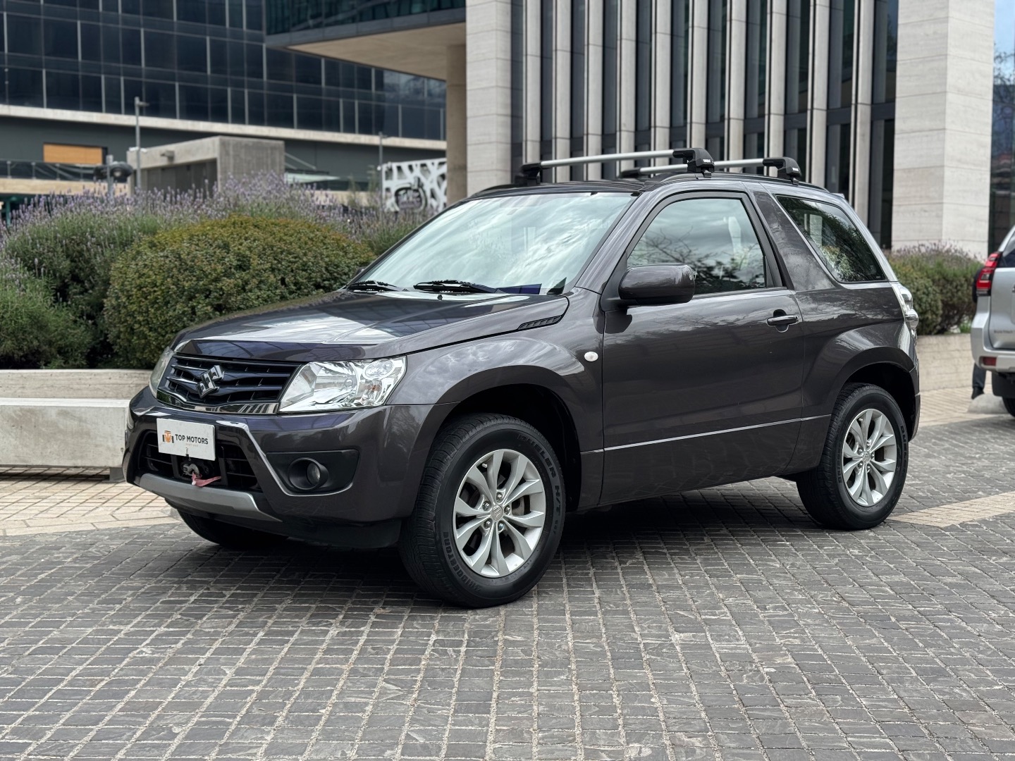 Suzuki Grand Vitara Glx2.4 — foto 2 de 19
