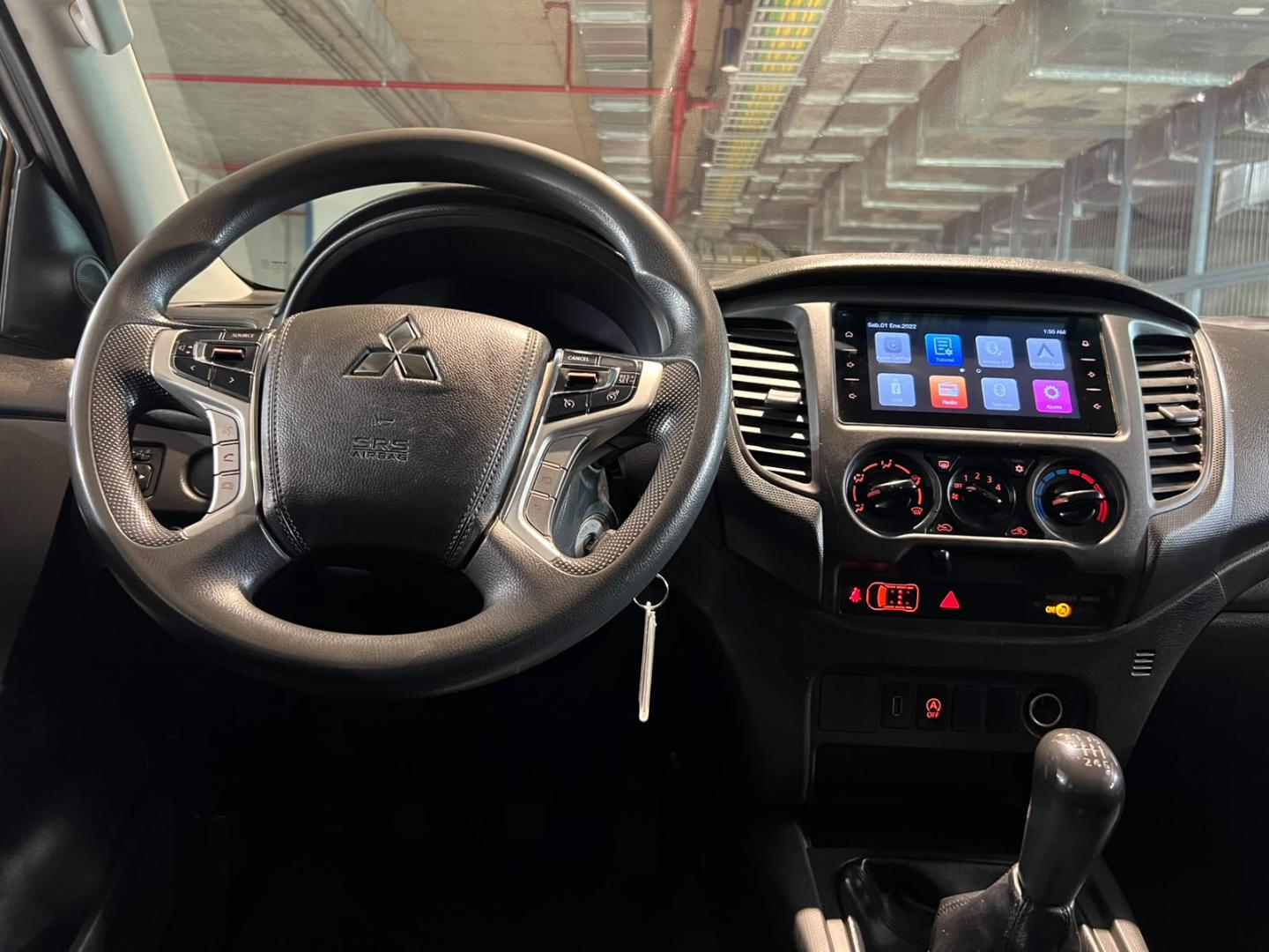 Mitsubishi L200 — foto 13 de 21