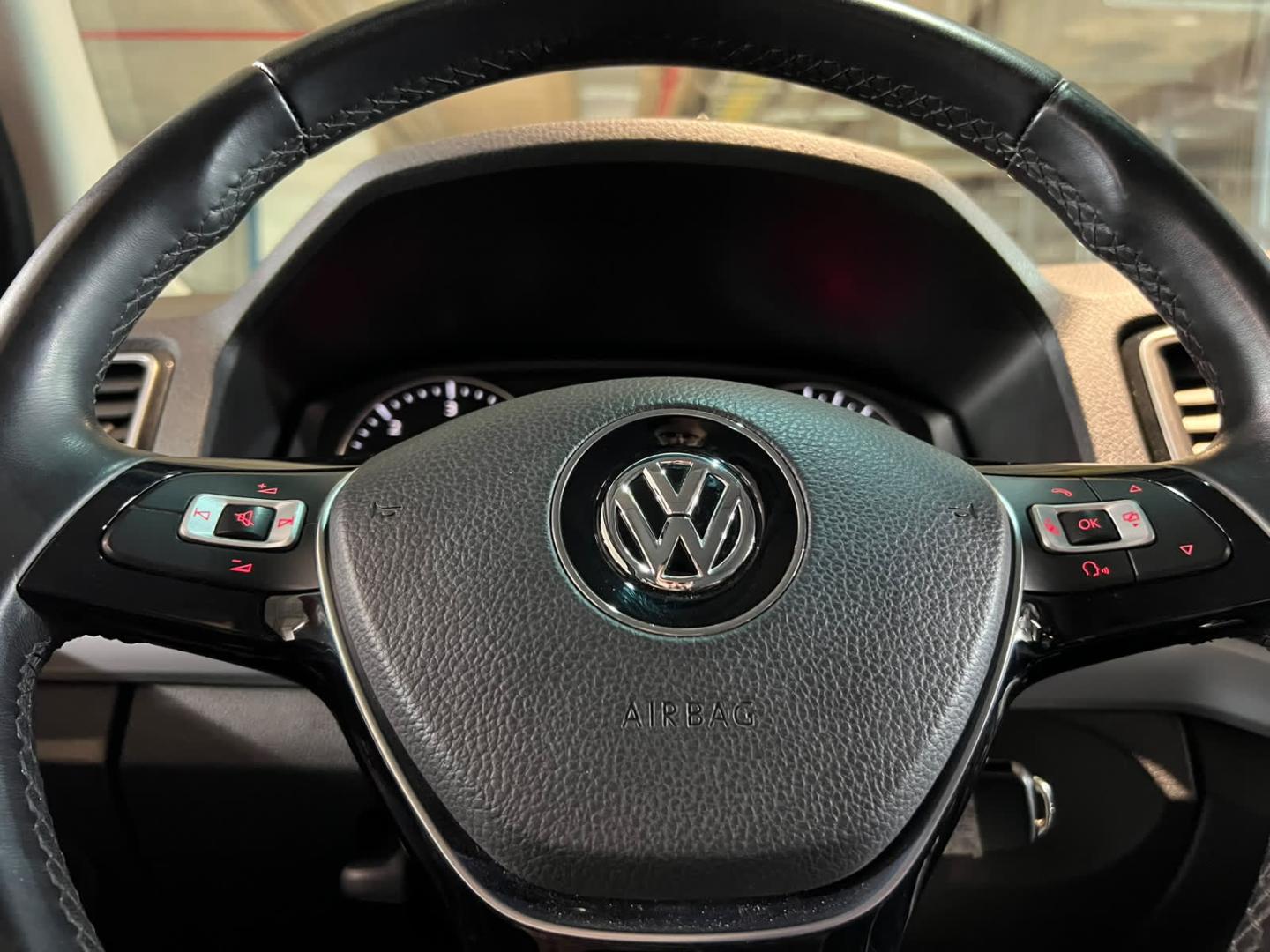 Volkswagen Amarok — foto 12 de 20
