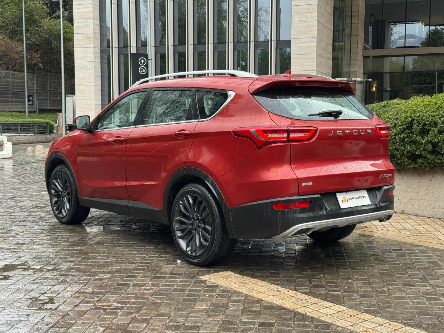 Jetour X70 — foto 6 de 19
