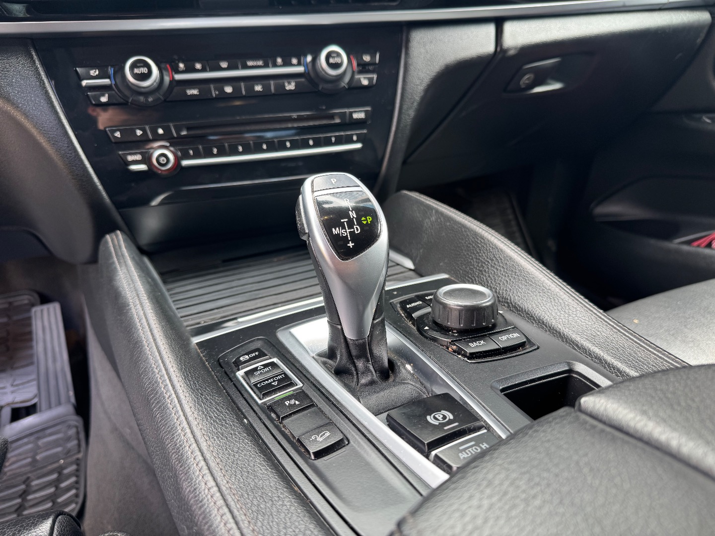 BMW X6 — foto 13 de 19