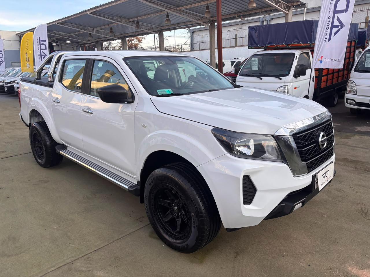 Nissan Navara — foto 3 de 8