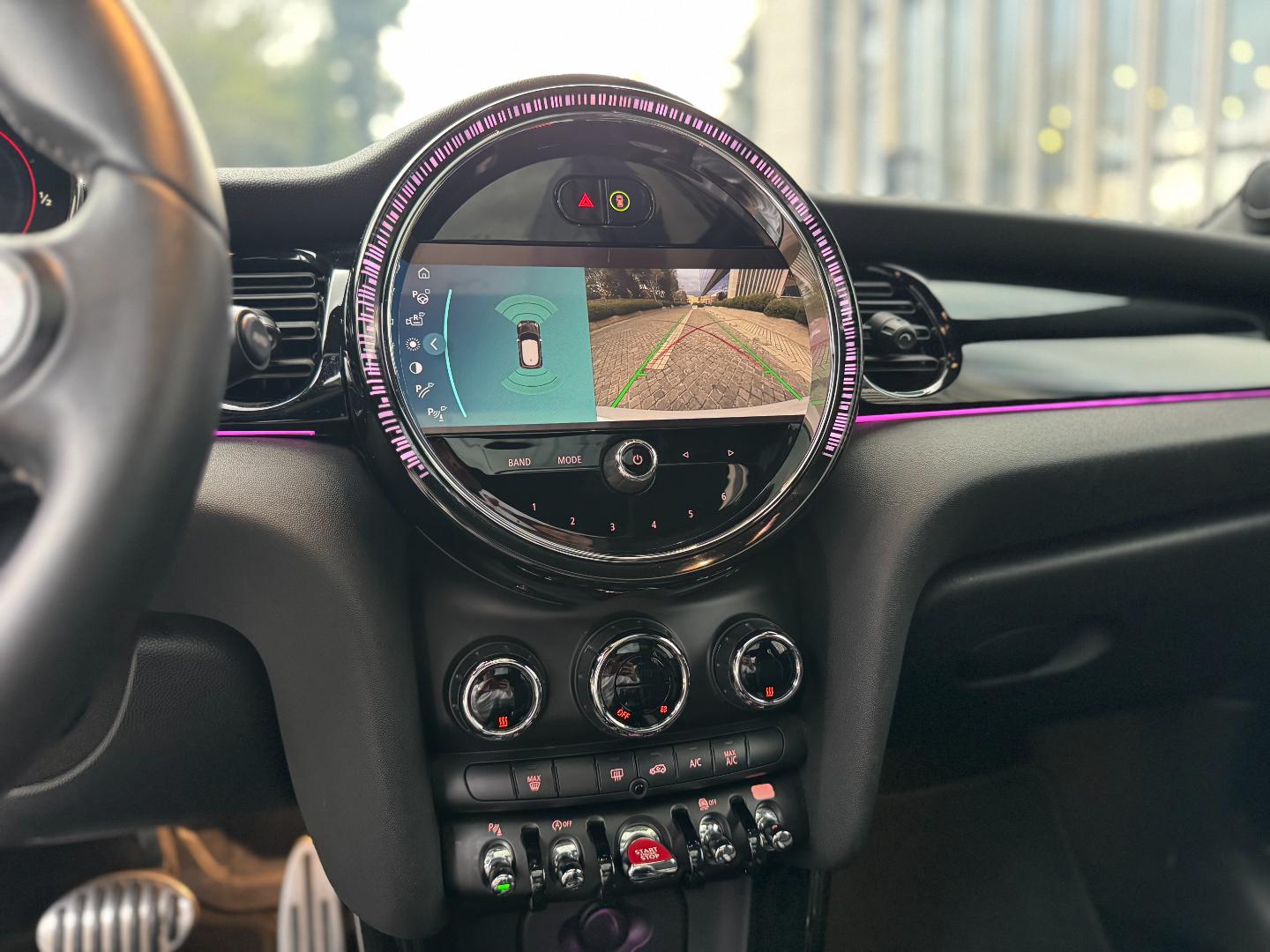 MINI Cooper John Cooper Works Spitfire — foto 14 de 19