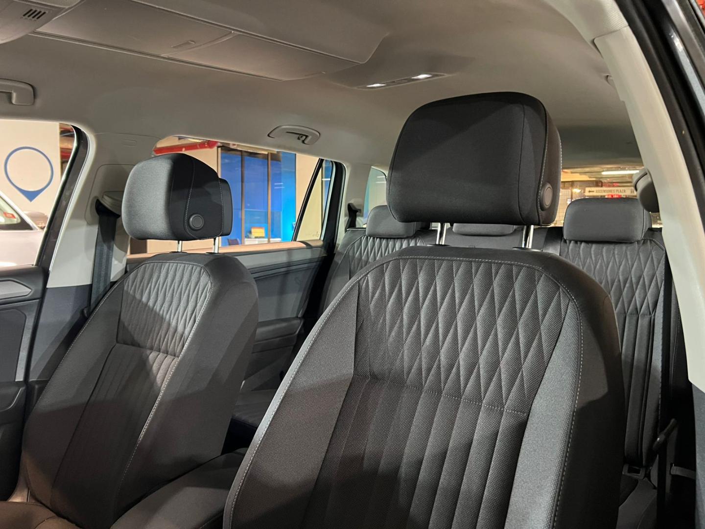 Volkswagen Tiguan — foto 20 de 22