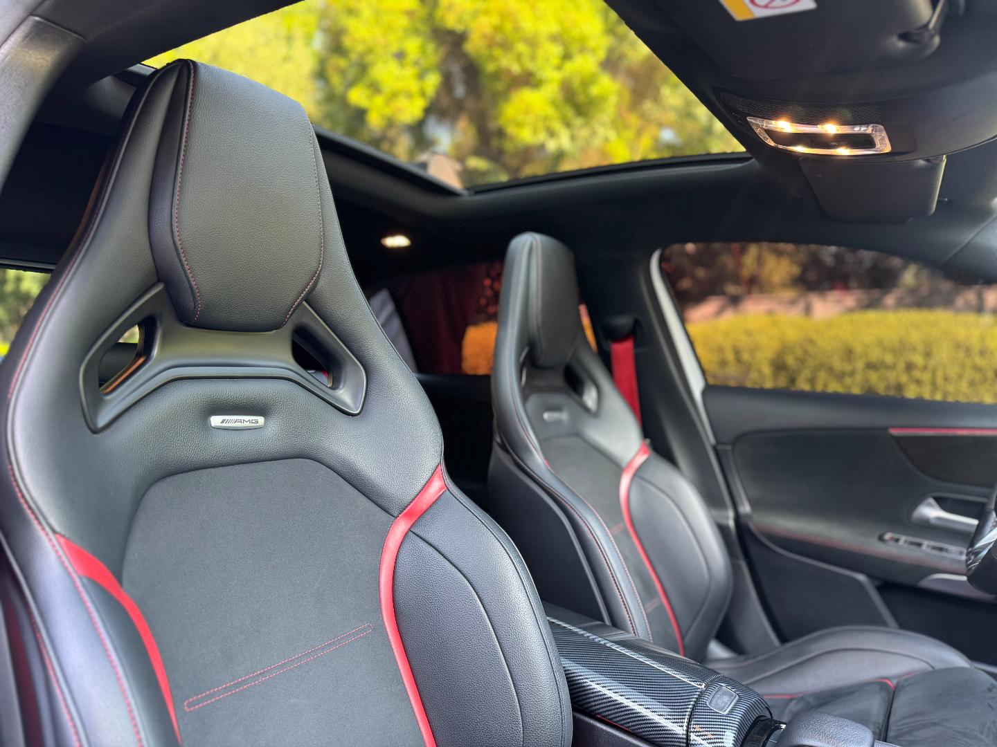 Mercedes-Benz A45S — foto 16 de 18