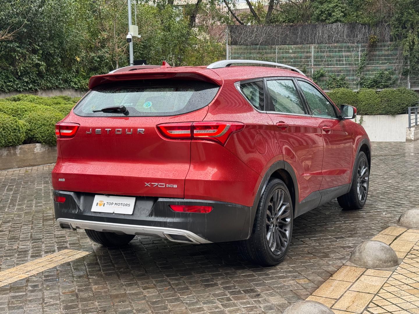 Jetour X70 — foto 4 de 19
