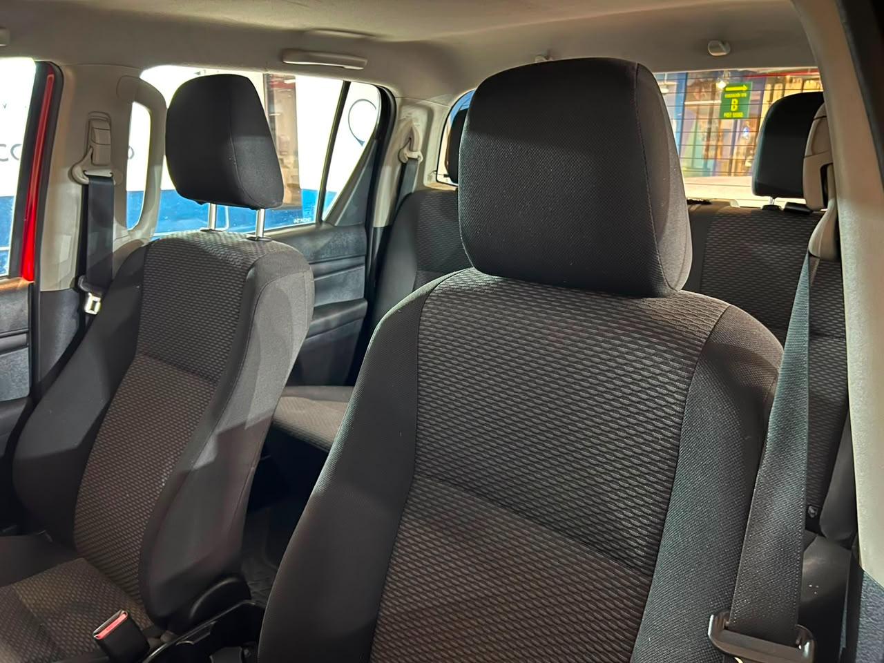 Toyota Hilux — foto 17 de 18