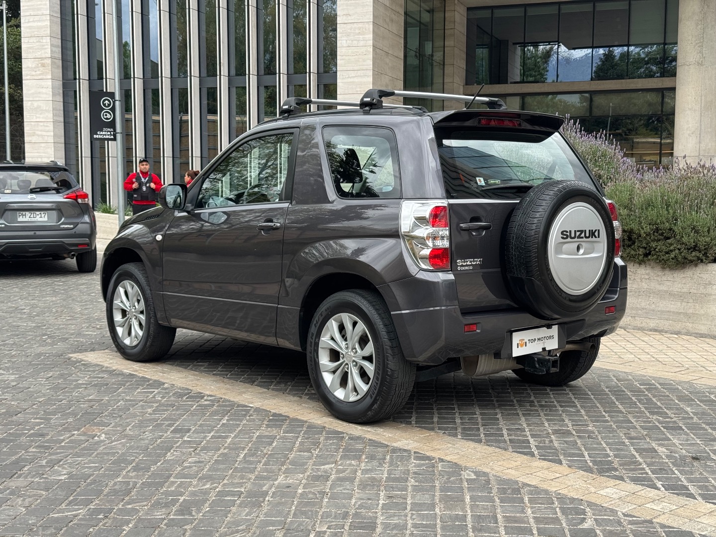 Suzuki Grand Vitara Glx2.4 — foto 7 de 19