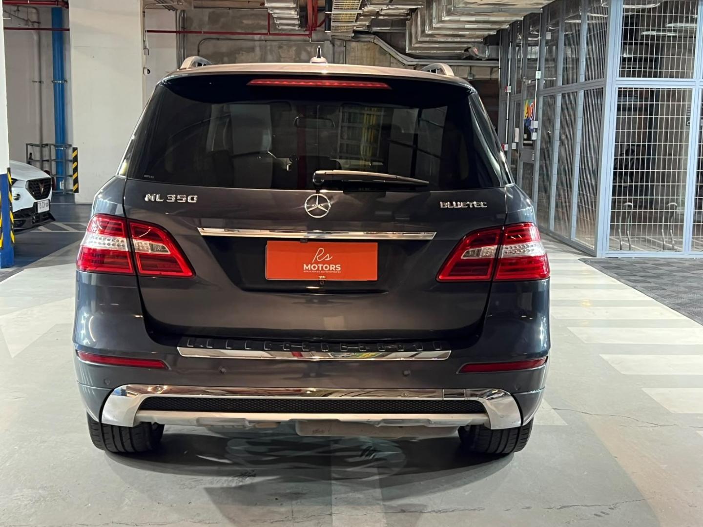 Mercedes-Benz Ml350 — foto 5 de 23
