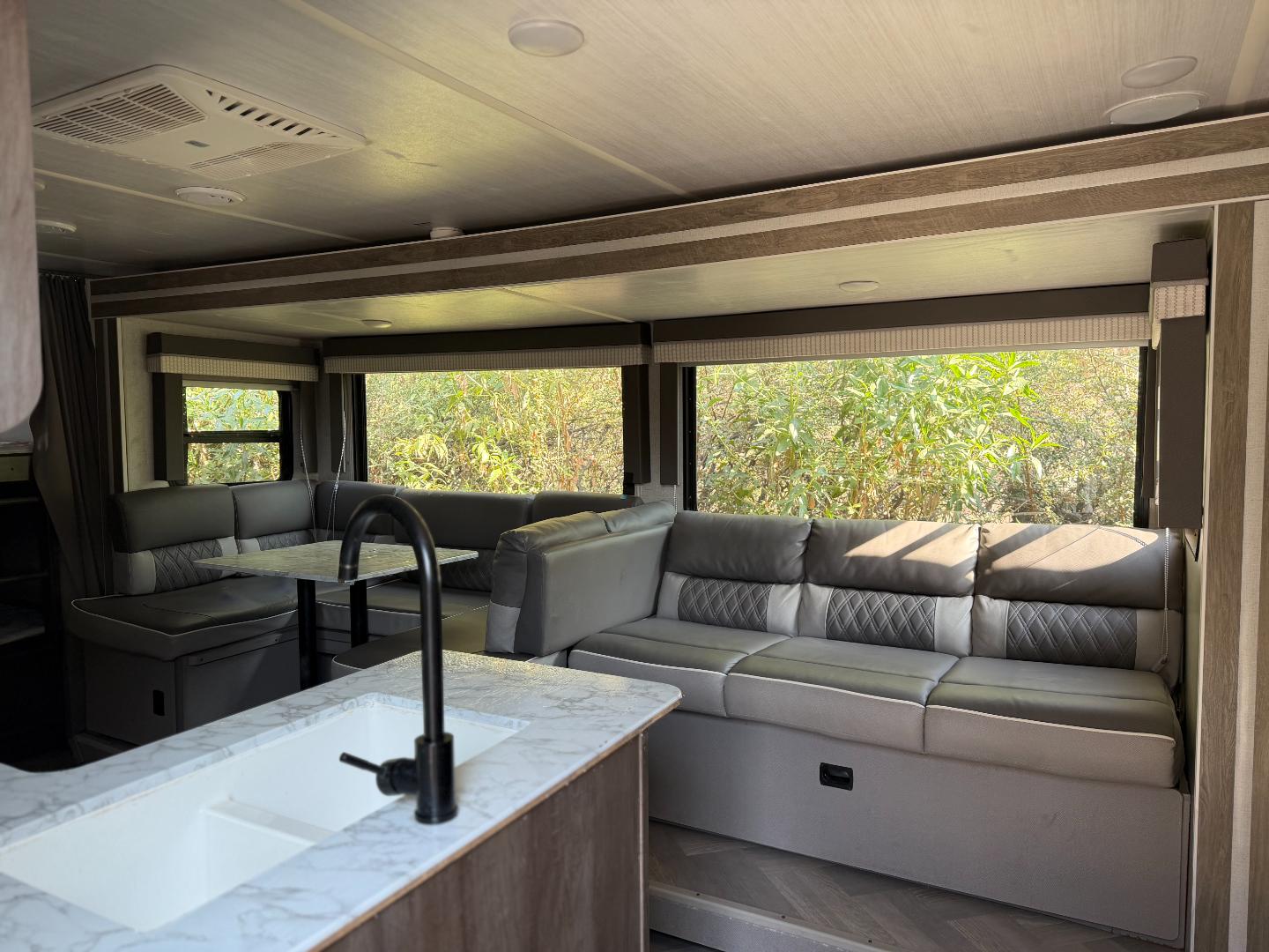 Forest River Salem Cruise Lite — foto 2 de 31