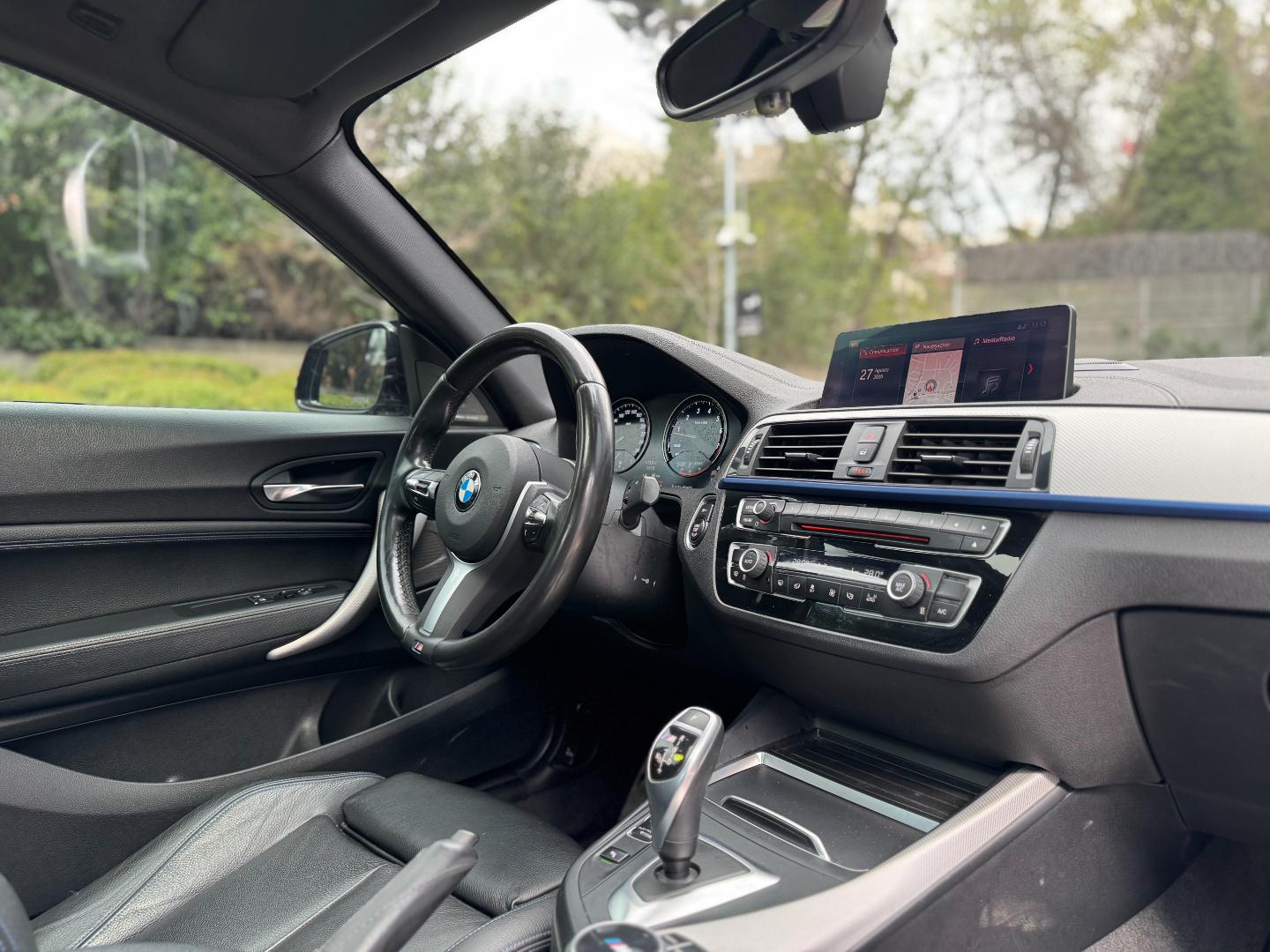 BMW M240I — foto 15 de 19
