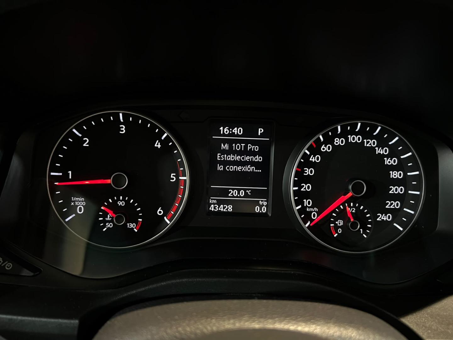 Volkswagen Amarok — foto 13 de 20