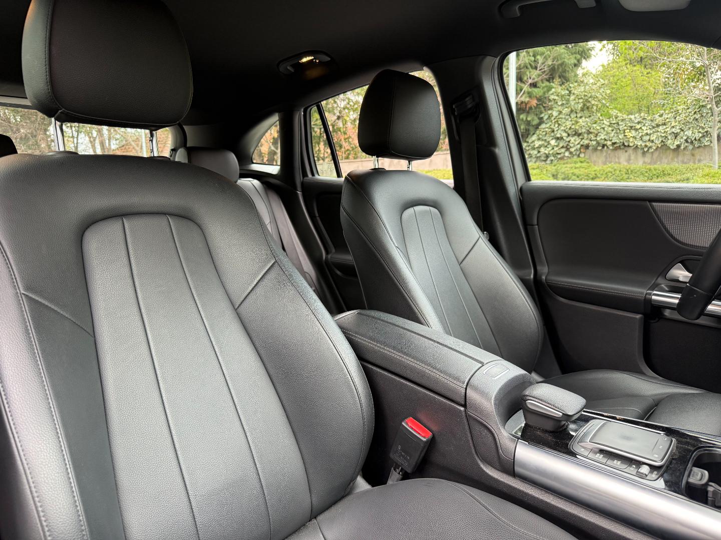 Mercedes-Benz Gla200 — foto 17 de 19