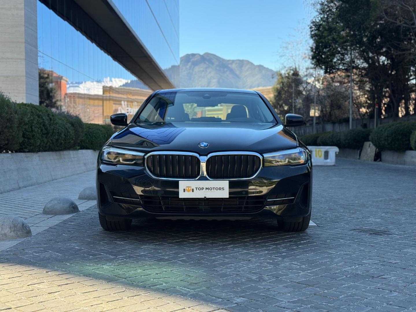 BMW 520D — foto 2 de 18