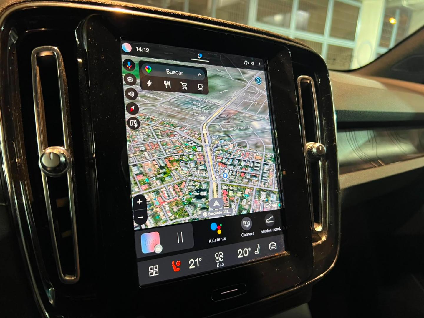 Volvo C40 — foto 16 de 24