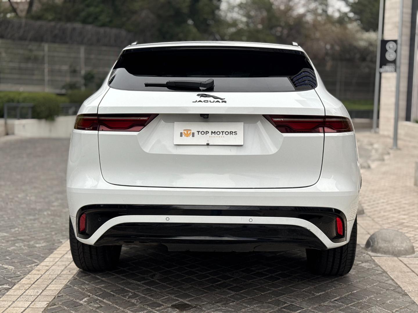 Jaguar F-Pace — foto 6 de 21